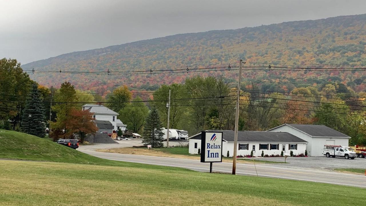 Relax Inn Altoona Exterior foto