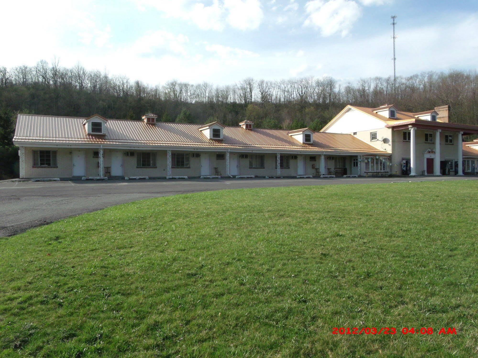 Relax Inn Altoona Exterior foto